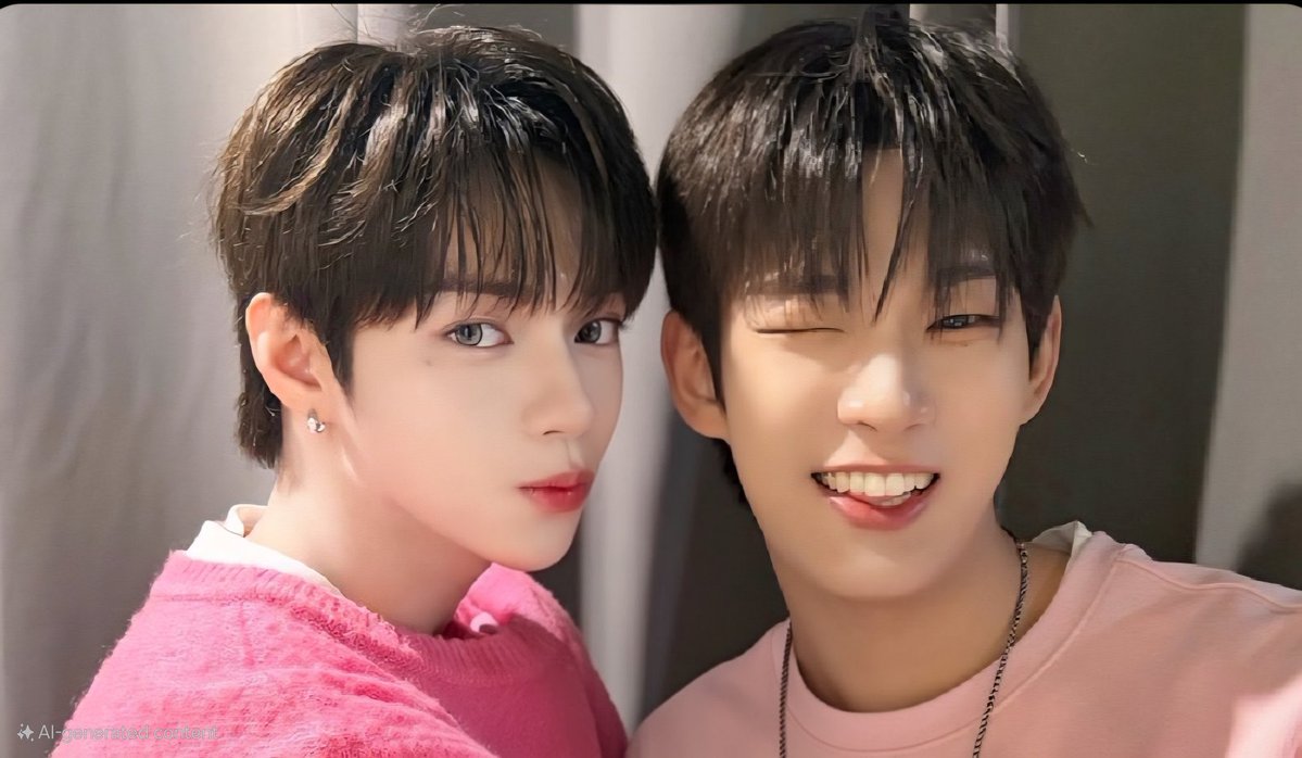 JenforAHOF's tweet image. welcome to my space where i post about my unyielding 💘 to these two👇🏻, my 🐶 and anything in between! 🙃🌱🥟☁️🍡📚🎾🍤