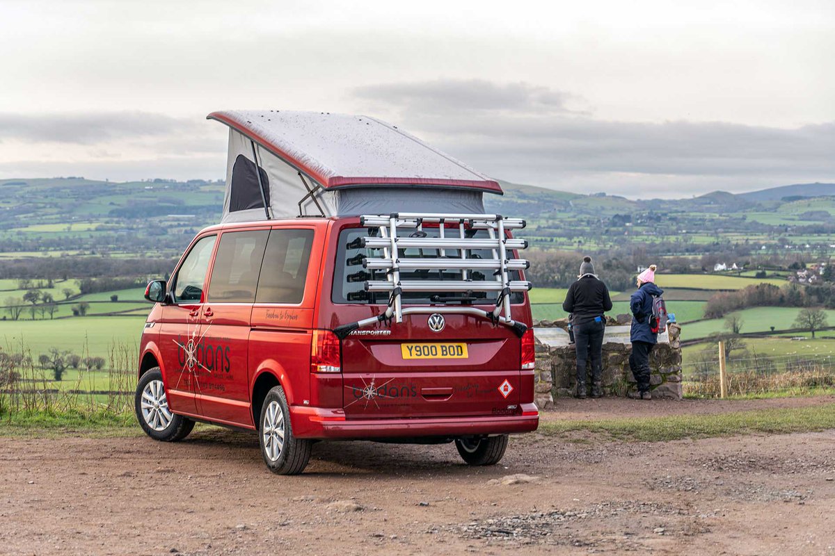 VW_Interiors's tweet photo. 𝐓𝐡𝐢𝐬 𝐢𝐬 𝐲𝐨𝐮𝐫 𝐬𝐢𝐠𝐧 𝐭𝐨 𝐠𝐞𝐭 𝐲𝐨𝐮𝐫 𝐒𝐔𝐌𝐌𝐄𝐑 𝐀𝐃𝐕𝐄𝐍𝐓𝐔𝐑𝐄𝐒 𝐁𝐎𝐎𝐊𝐄𝐃!

𝐒𝐞𝐜𝐮𝐫𝐞 𝐲𝐨𝐮𝐫 𝐝𝐚𝐭𝐞𝐬 online 𝐭𝐨𝐝𝐚𝐲 for just £𝟐𝟎𝟎 𝐝𝐞𝐩𝐨𝐬𝐢𝐭!

With options to go anywhere throughout the UK and Europe, where will you go?

#camperhire https://t.co/yP8AlrMnFC