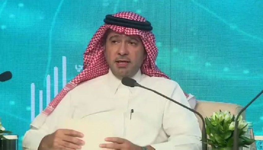 وزير البلديات والإسكان ماجد الحقيل: - نتوقع أن تصل الفرص الاستثمارية المباشرة في القطاع البلدي حتى 2030 إلى أكثر من 130 مليار ريال بينما يتجاوز حجم الفرص في قطاع الإسكان 250 مليار ريال - أكثر من 180 ألف مستثمر مسجل عبر منصة "فرص" بعقود تتجاوز 13 مليار ريال - العقود تتحول من التنفيذية إلى شراكات استراتيجية لتعزيز جودة الخدمات وكفاءة الإنفاق - مشاريع تطوير الأصول البلدية شهدت توقيع أكثر من 190 حديقة خلال 2025 بقيمة نحو مليار ريال 