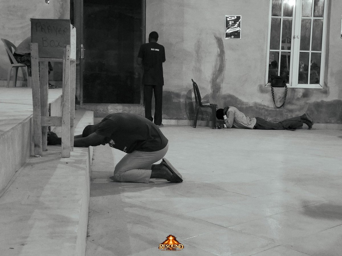 CORNERSTONE_5's tweet image. The guy you admire versus how he communes with his maker.
#Ipray 

Requote with your version!