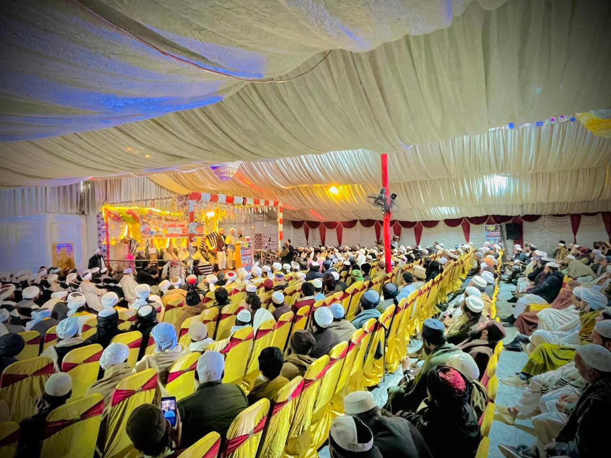 DrAmjadAliSwat's tweet photo. جمعیت علماء اسلام تحصیل مٹہ کے زیر اہتمام فضلاء کانفرنس سے جمعیت علماء اسلام صوبائی جنرل سیکرٹری سنیٹر حضرت مولانا عطاء الحق درویش صاحب خطاب کررہے ہیں
#juidigitalmedia https://t.co/z1FrSjge2g