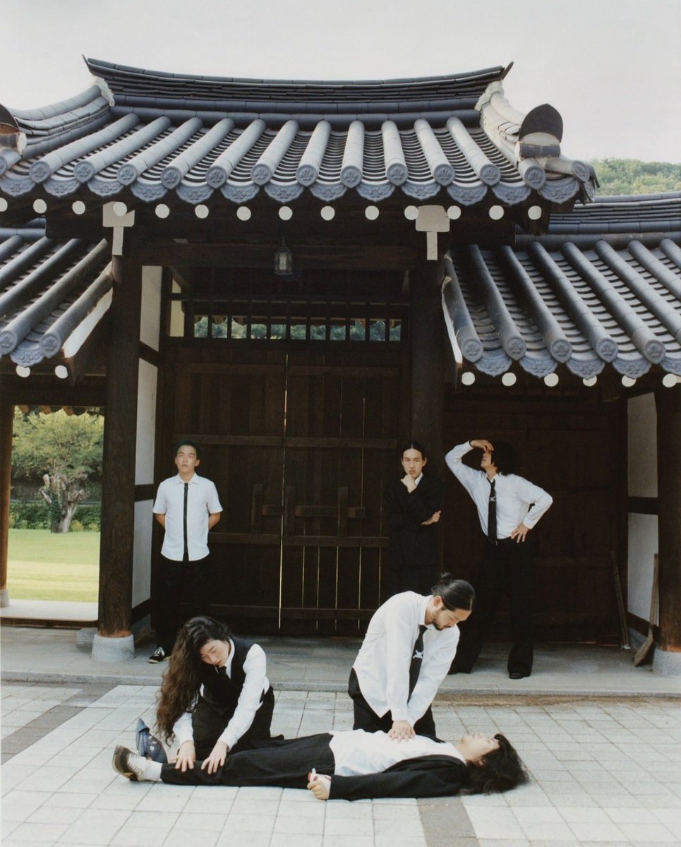 머드죽어가서심폐소생중인데,
한원진 자신에게심취,
홍찬희깊생중,
옴싸 속으로 야르외치고있음