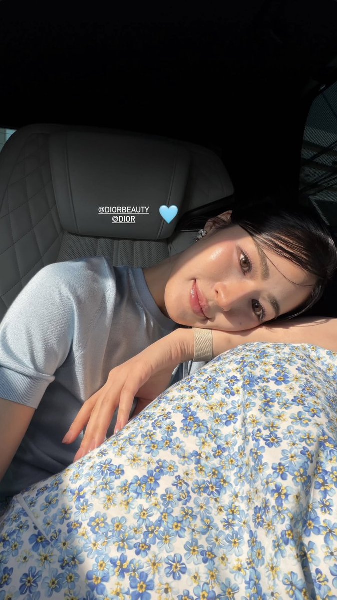 urmypiggyboo's tweet image. คิ้วส่งตา ตาส่งจมูก จมูกส่งปาก ปากส่งหน้า หน้าส่งความสวยยย