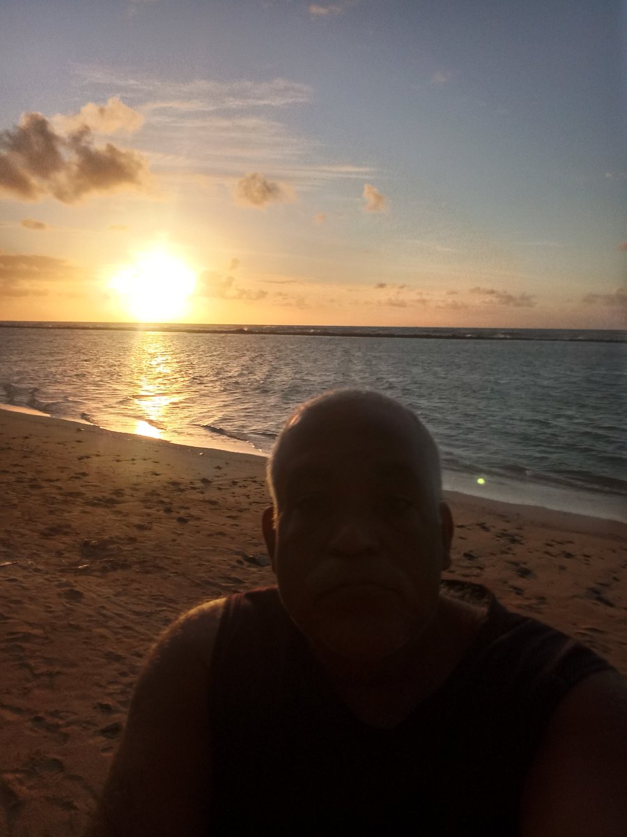 Bom e abençoado dia a todos