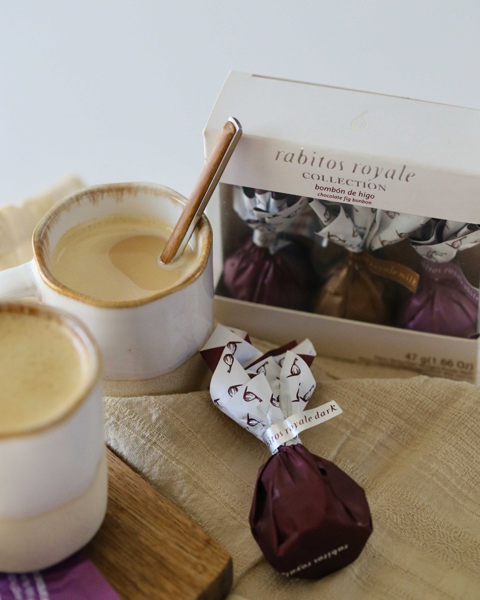 rabitosroyale's tweet image. ¡Empieza este lunes con el sabor de un buen café y nuestros espectaculares #Rabitos!
-
Start this Monday with the taste of a nice coffee and our spectacular #RabitosRoyale!

#bombones #bonbons #BombonesDeHigo #ChocolateFigBonbon #chocolate #café #coffee #gourmet #desayuno #latte