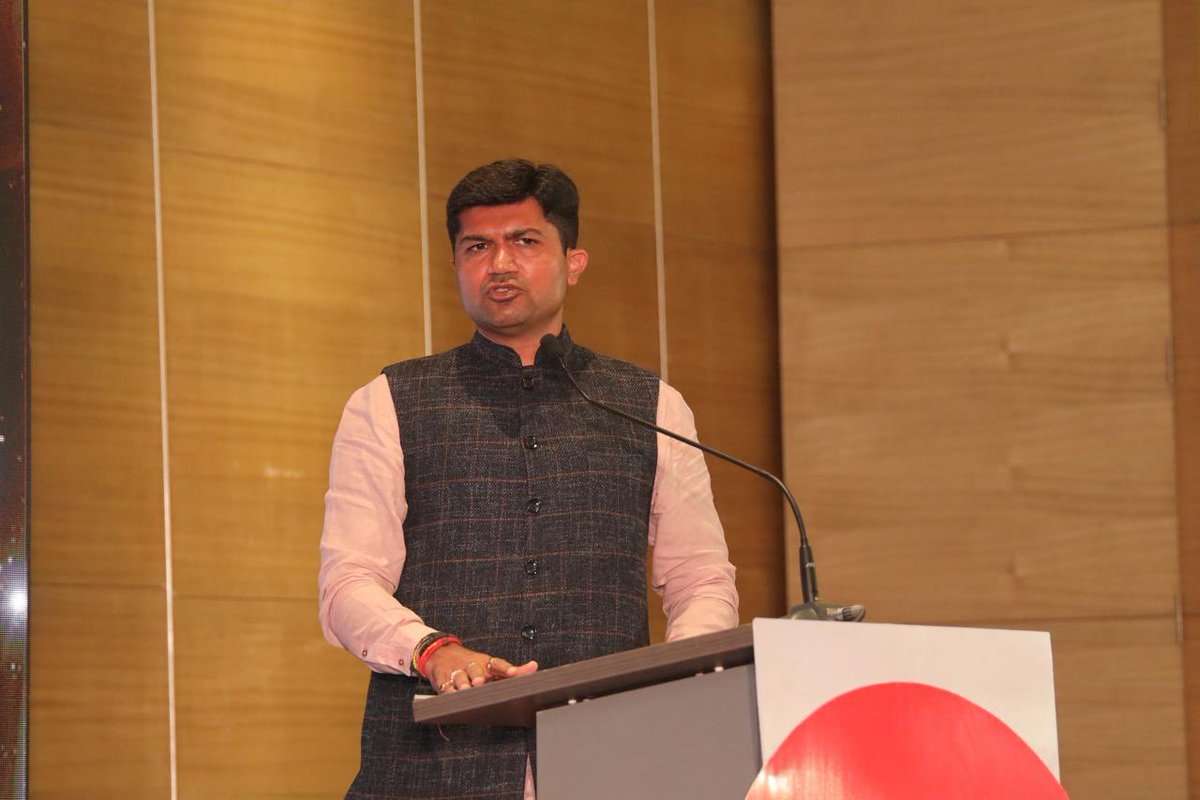 manishkapadiya's tweet photo. Glad to be part of Go Build Mart as a Guest. A great initiative bringing together business, innovation and opportunities under one roof.
#GoBuildMart #GuestAppearance #BusinessNetworking #ProudMoment
@DrPrashantkorat https://t.co/eITznX4CFp