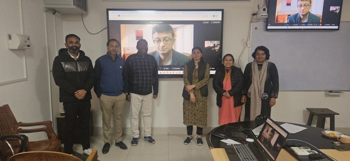 AbulHas60118814's tweet photo. Huge congratulations to Dr. Preeti Rathi on completing her PhD!🎉🎓 #COFs #drugdelivry
All the hard work, persistence, and work on late nights truly paid off. Wishing you a bright and impactful journey ahead! @iit__mandi @bio_iitmandi https://t.co/jOLXNIDYUe