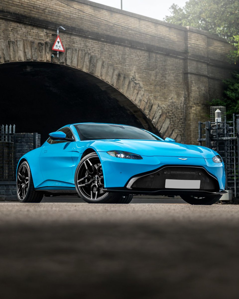 Kahn Design tweet media