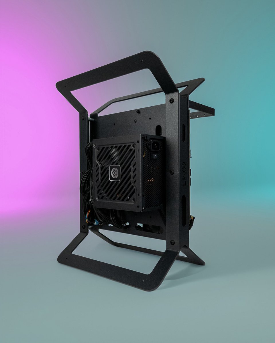 Kompcase Nexus
<a href="/MaxsunOfficial/">Maxsun Official</a> B850 AIGA
<a href="/OfficialENERMAX/">ENERMAX</a> REVOLUTION III S
<a href="/AlphacoolFR/">Alphacool France</a> custom loop