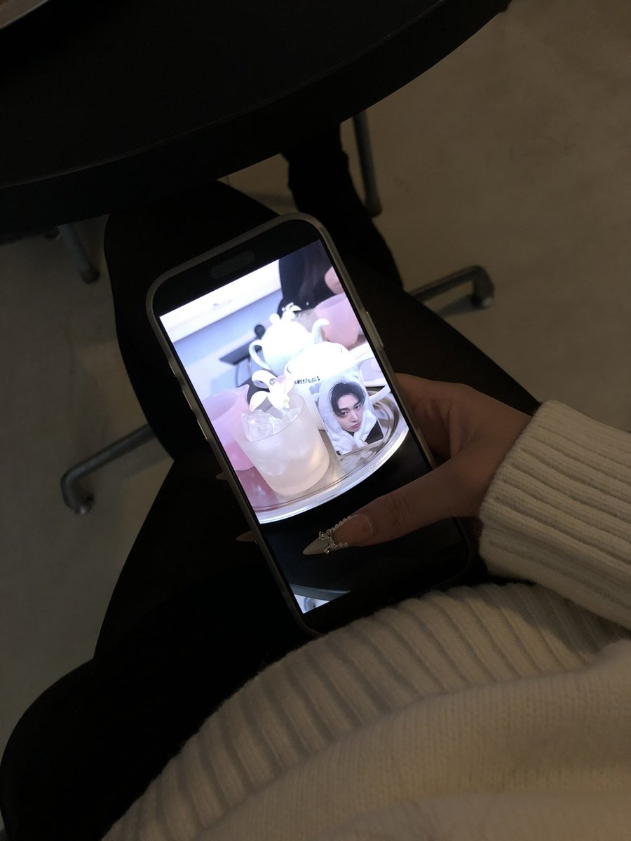 𝑘𝑒𝑑 tweet media