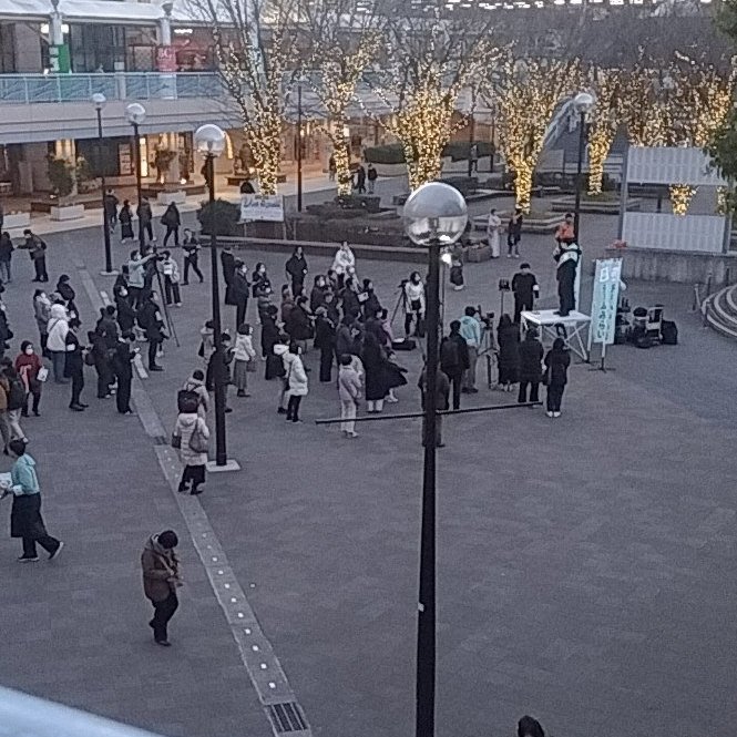 Maick_888's tweet image. 📰チーム何とかが１１議席　れいわが１議席　もう演説は雲泥の差です。　

チームはガラガラで１０議席以上は明らかに不正です。

選　挙　は　や　り　直　し　！