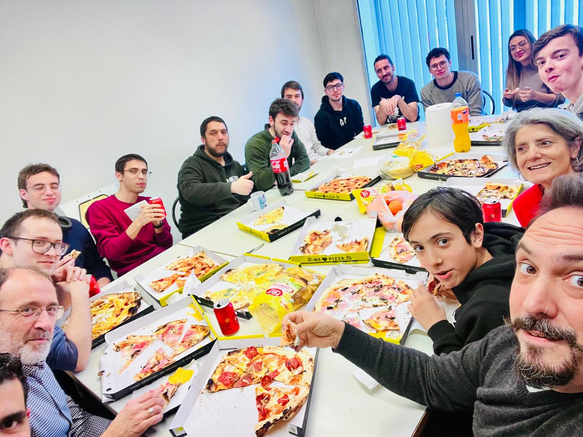 El dissabte passat es va celebrar la Hackathó de màster de ciència de dades sobre la problemàtica de l'habitatge a Girona. L'equip de Despertar va guanyar el premi
<a href="/Eurecat_news/">Eurecat</a>
al millor treball. Moltes felicitats! Gràcies també a la
<a href="/fndViT/">Visualization for Transparency Foundation</a>
i la Càtedra <a href="/LluisSantaloUdG/">Càtedra Lluís Santaló (UdG)</a>