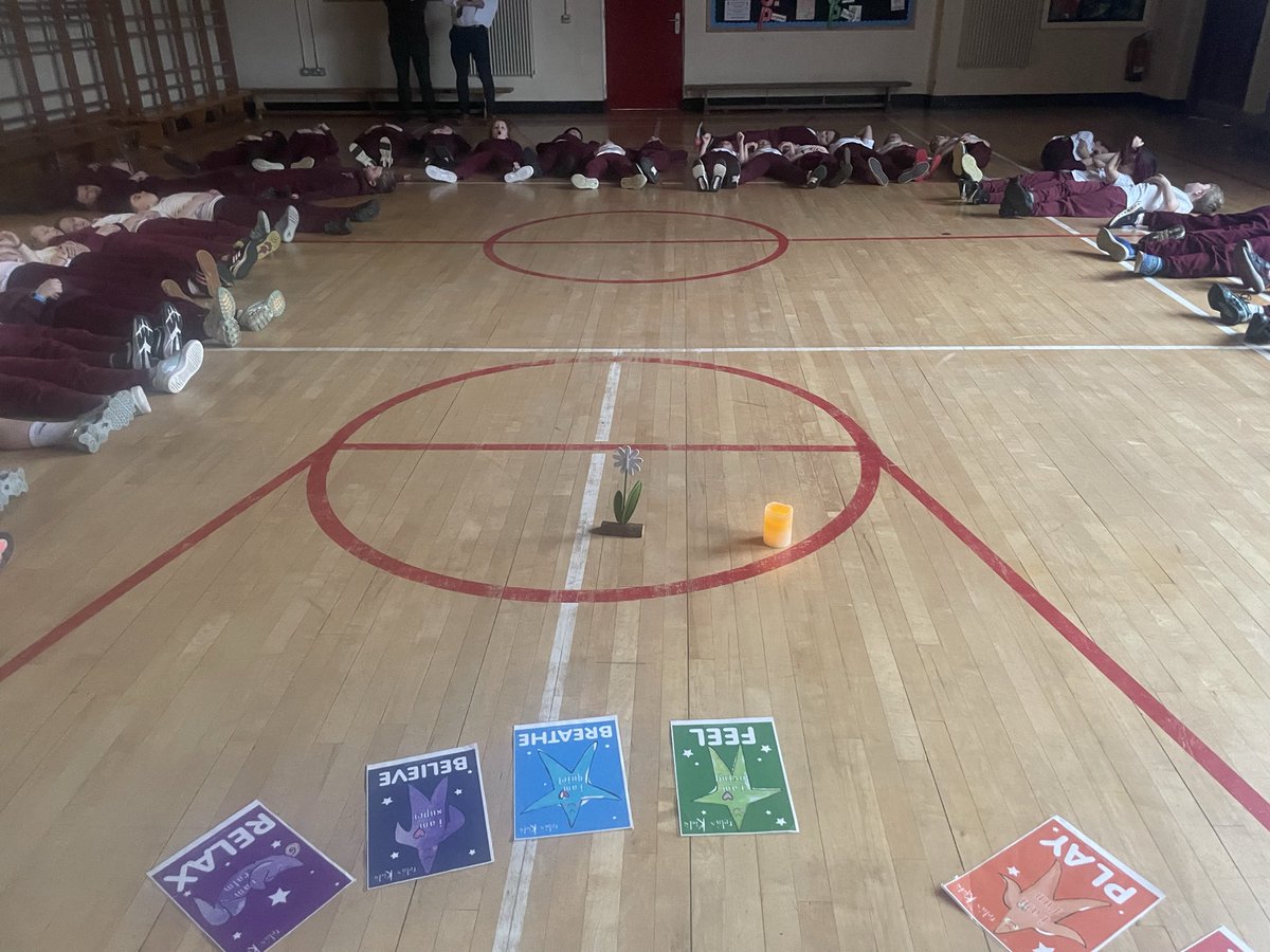 Relaxkidsbfast's tweet image. Lovely way to kick off #ChildrensMentalHealthWeek at St. Michael’s PS. Full day of helping kids understand and manage big feeling and helping them feel like they belong! 
#Toolsforlife #relaxkids #calm #positivethinking #happy #relaxkidsbelfast #childrensmentalhealth #affirmation