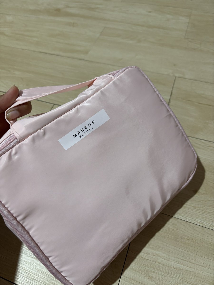 ital c🅰️ntik tweet media