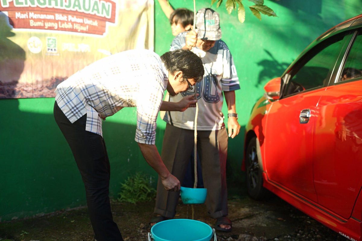 cullank's tweet photo. Dari Tanah Sulsel, PKB Menjaga Alam Lewat Aksi Nyata Menanam Pohon
#pkbsulsel #dpppkb #gusmuhaimin #azhararsyad #menanampohon https://t.co/KvXbW3KkVc