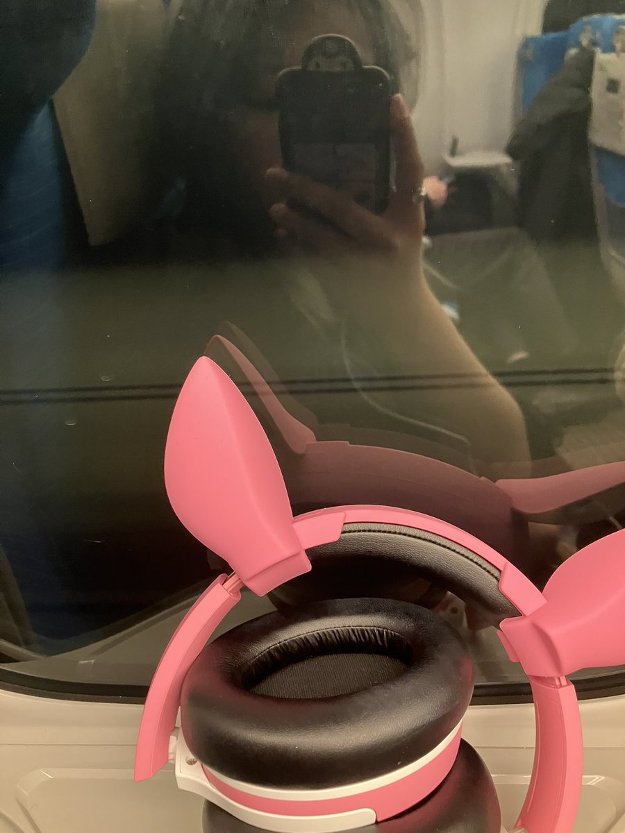 NIKKE #アリス #アリスのヘッドホン