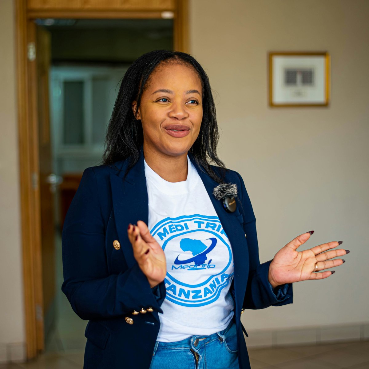 KCLalumni's tweet photo. Meet King’s alum Pearl Sakoane (Nursing with Registration as an Adult Nurse, 2015). She tells us why a four-week elective placement in Tanzania was life-changing – and how it inspired her start-up, Medi Trip.

🔗 Read more: https://t.co/G4HYtrlRGg
#ForeverKings🦁 @kingsnmpc https://t.co/6cqLC5FD0f