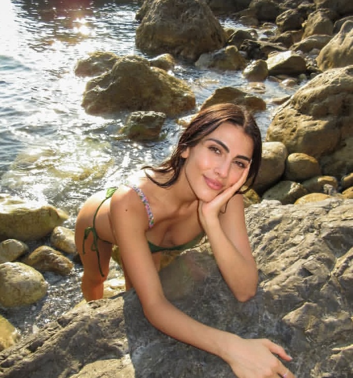 Un'immagine che evoca ferie, relax...

Ah quanto tempo ci servirà ancora!

#12febbraio
#prelemi
#giuliasalemi