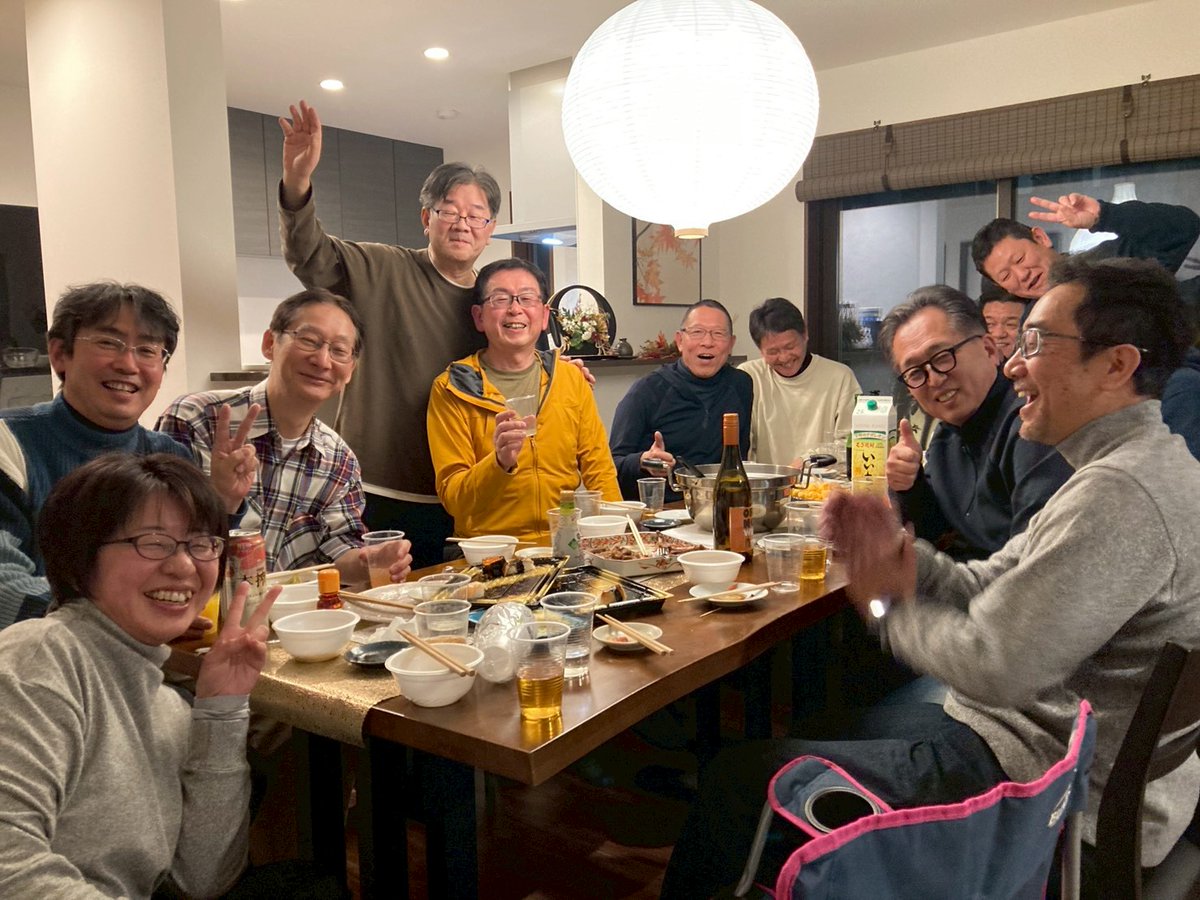 tduaa1909's tweet photo. 2026年2月7〜8日、86SR有志同窓会（86年 理工学部数理学科入学組）が開催されました！川越シェアハウスに集まり、岡山や新潟の参加者も含め総勢15名程。卒業以来、実に35年ぶりに再会した学友も多く在学時代の思い出や卒業後の人生について語り合い本当に素晴らしい再会となりました。 https://t.co/hH3aAjSgM4