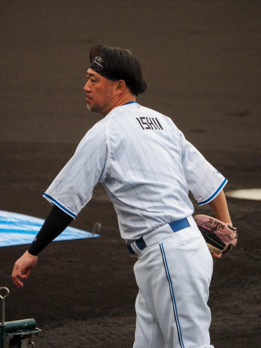 ai__hnf's tweet photo. わたしはサイレントKこと石井さんの投げてる姿が、スタッフになられた今も大好きです

26.2.8@名護
#lovefighters
#石井裕也 https://t.co/hECKYyUZm8