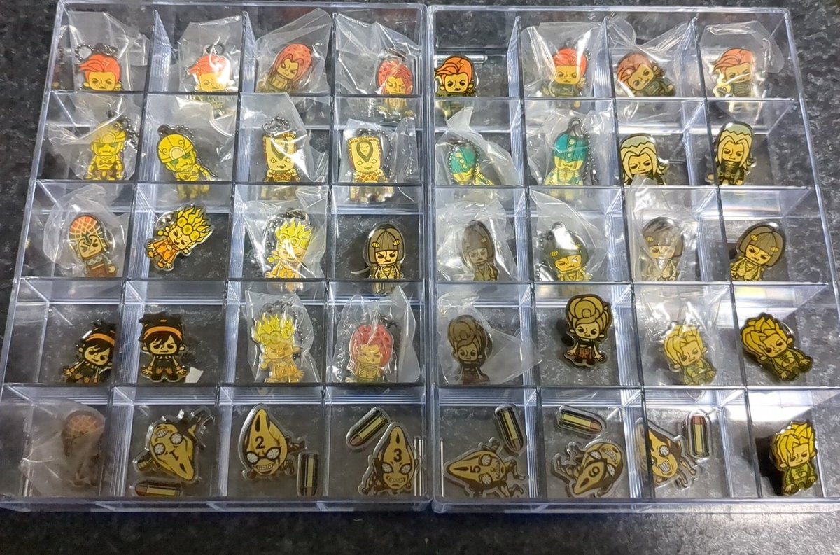 vg1991jojo's tweet photo. 無限回収対象【お得なのだけ】
PANSON WORKS

ピンズとチャームの2種。
集めてる感じでは
5部はミスタ、トリッシュ、アバッキオがあまり見ない。

3部は断トツ花京院。

4部はしげちー。

ソフビもかなり可愛いぜ✨🌟

＃ジョジョ
＃PANSONWORKS https://t.co/hiWOfRuRAk