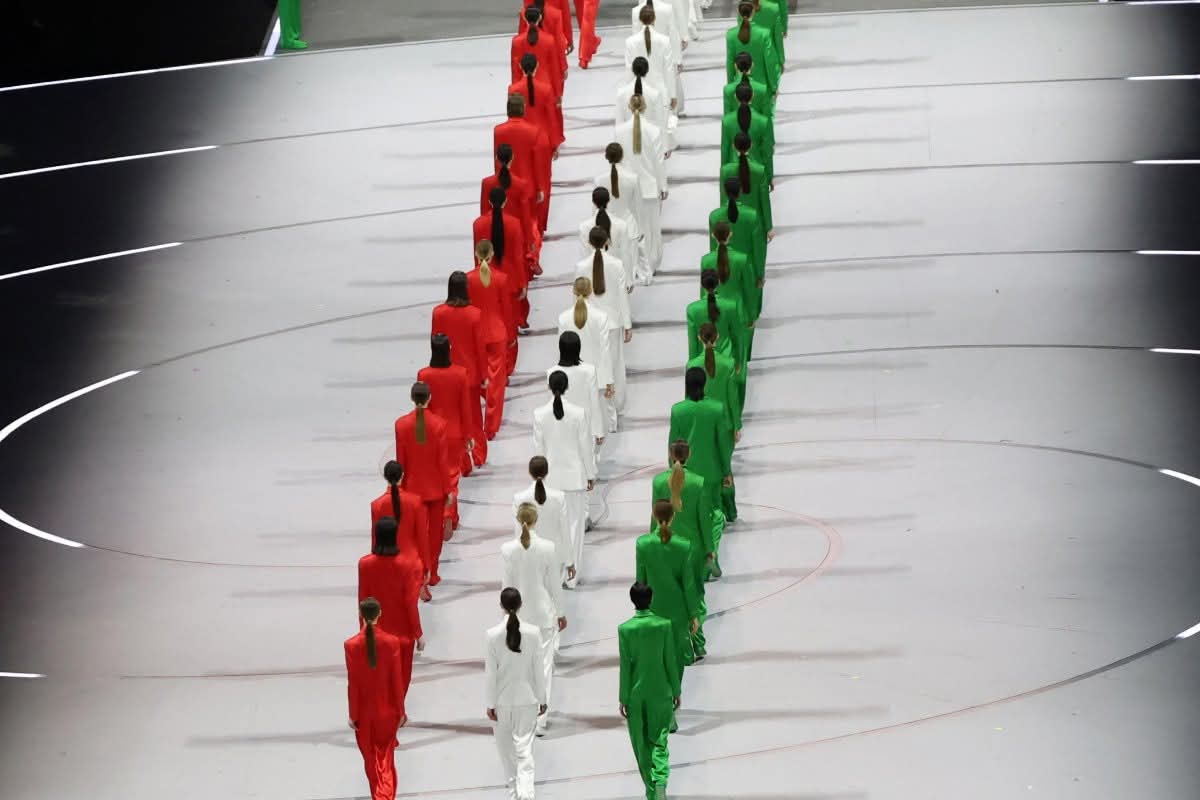 Ogni tanto dovremmo fermarci e ricordarci chi siamo
Il 6 febbraio Milano Cortina ha aperto i Giochi con una scelta semplice e potente
Il nostro Paese conosce bene la nostra millenaria cultura, ha lanciato un messaggio semplice e chiaro per emozionare il mondo
#olimpiadiinvernali