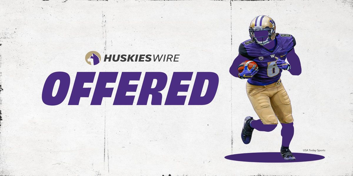 Washington football offers versatile three-star LB from Minnesota uwhuskieswire.usatoday.com/story/sports/c…