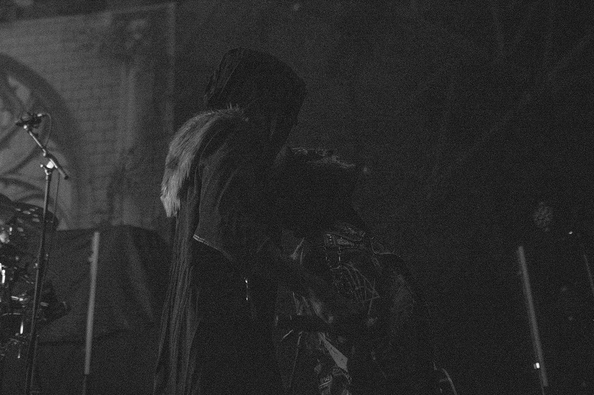 ivmisser's tweet photo. IV Pictures That Go Hard #FOURSSEL
Captured by Everyday Metal https://t.co/DmTPvwJiQx