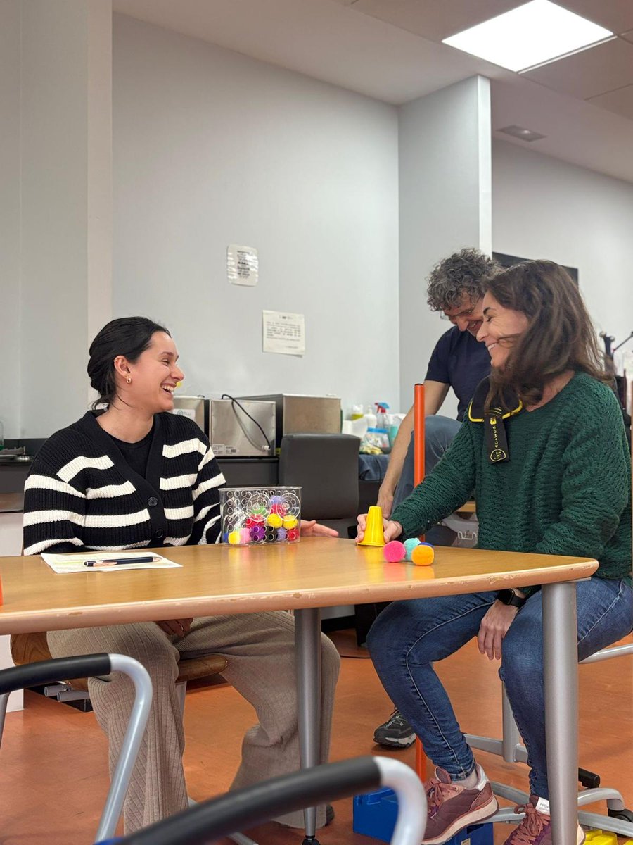 🧠📚 Este fin de semana, en el máster, contamos con César Cuesta, con quien profundizamos en la intervención en neurología, abordando de forma general el concepto de shaping y la intervención somatosensorial 🤲✨
Para saber más:apps.clientify.net/formbuilderemb…