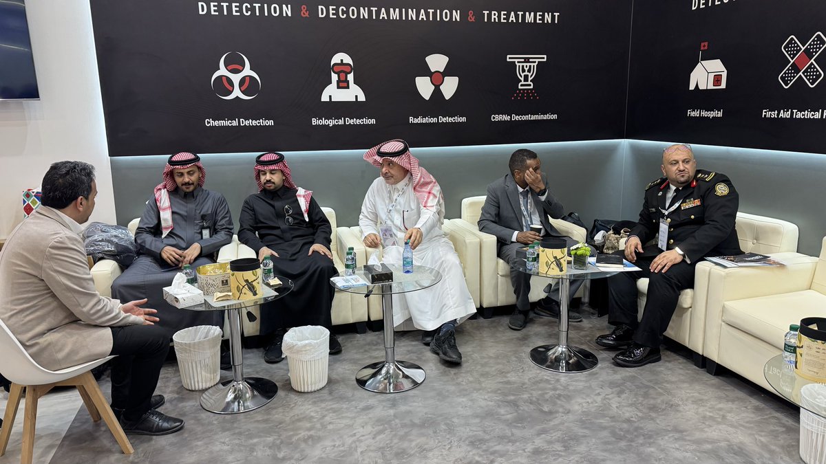 overtech_sa's tweet photo. نواصل استقبال الزوار في اليوم الثاني من معرض الدفاع العالمي، وسط تفاعل واهتمام بحلولنا المتقدمة 🇸🇦🫱🏻‍🫲🏼
#معرض_الدفاع_العالمي_2026 #WDS2026 https://t.co/z9sEPoRkkc