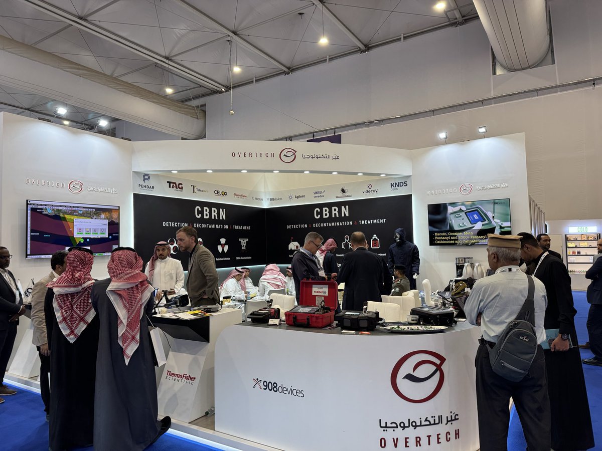 overtech_sa's tweet photo. نواصل استقبال الزوار في اليوم الثاني من معرض الدفاع العالمي، وسط تفاعل واهتمام بحلولنا المتقدمة 🇸🇦🫱🏻‍🫲🏼
#معرض_الدفاع_العالمي_2026 #WDS2026 https://t.co/z9sEPoRkkc