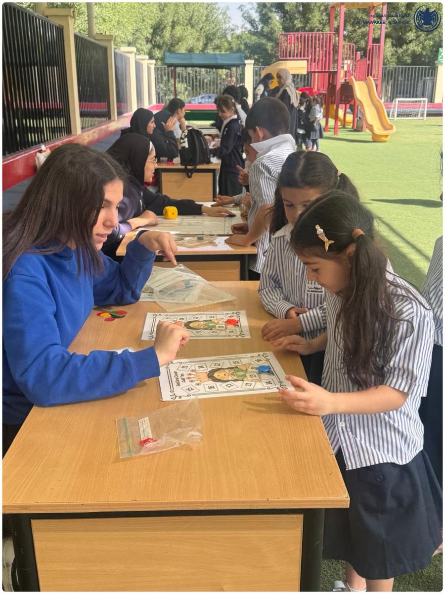 Mawakeb_Garhoud's tweet image. When math becomes a fashion statement! G1-4 sts geared up in math concepts for a day of fun-filled mathematical adventures. 🔢📊🤓 #MathDay #LearningIsFun