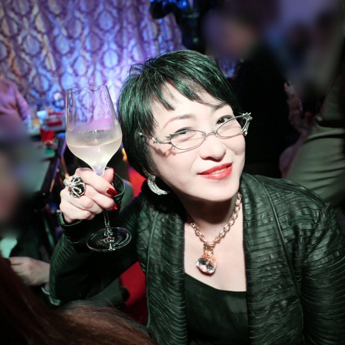 8 1/2  Tonight🎪

20:00-1:00

イヴ <a href="/himuroeve/">飛室イヴ</a>
まいこ <a href="/MaicoTsubaki/">Maico💋Tsubaki／赤坂 8 1/2</a>
ゆみこ <a href="/KagamiYumiko/">鏡 ゆみこ Yumiko kagami</a>
もも子 <a href="/pp___momoko/">桃尻もも子</a>
Katie <a href="/KatieKairaido/">ケイティ奇奈子 / KATiE KiNAKO</a>

ご予約は各スタッフ、お電話にて承っております。
☏：0362309969

#ハッカニブンノイチ