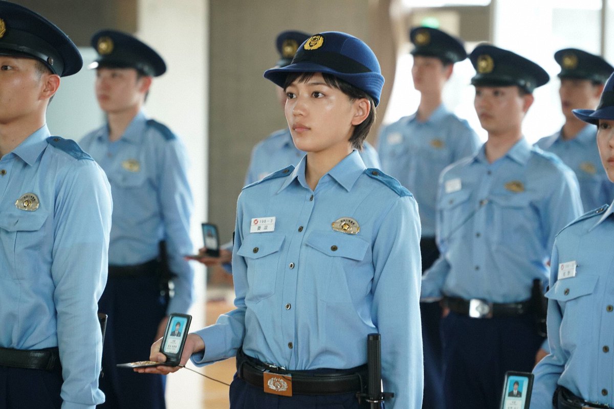 ▕ ▌  𝐇𝐚𝐩𝐩𝐲 𝐁𝐢𝐫𝐭𝐡𝐝𝐚𝐲▕ ▌
⠀⠀⠀    #川口春奈 さん

「教場」シリーズで
菱沼羽津希 役を演じています！

198期卒業生として #教場映画 にも登場！
どんな警察官になっているのか…
ぜひご期待ください✨

前編「教場 Reunion」
2/14(土)土曜プレミアムで地上波初放送！
後編「教場