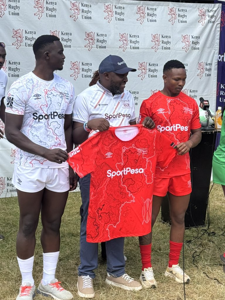 The kit unveiling event looks broke and tired. The kits are ugly ...
