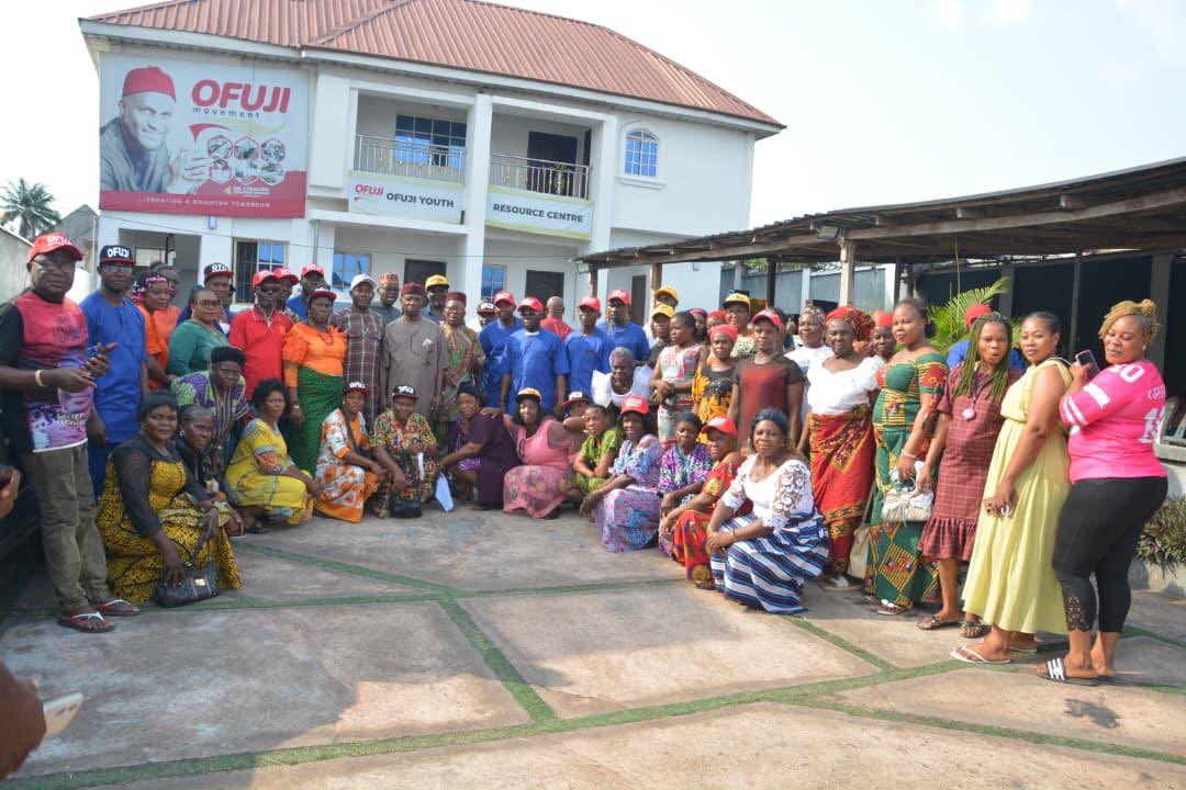 ChimaAnyaso's tweet photo. It brings me immense joy whenever I can bring a smile to the faces of others.

On Friday, February 6, 2026, our organization, CHIMA ANYASO FOUNDATION, in collaboration with OFUJI MOVEMENT, provided support to over 100 small-scale traders across the Bende Federal Constituency, granting each ₦200,000 to bolster their enterprises and assist their families.

By empowering small businesses, we strengthen our communities.

May we continue to progress together.

CDA
Ofuji Ndị Igbo