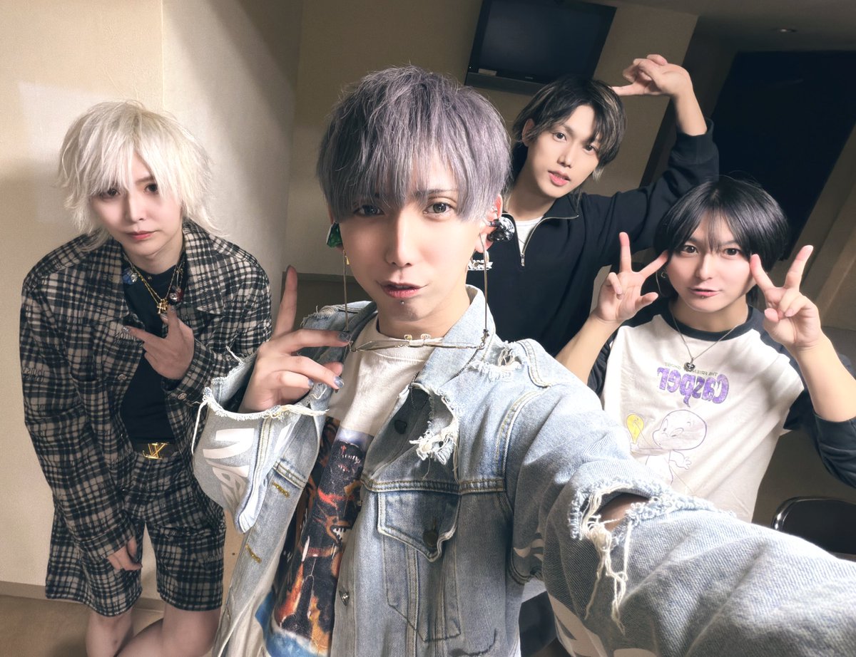 anclet_official's tweet photo. 2026.02.07 
fall into the sky 福岡BEAT STATION

ありがとうございました！

次回は2.15 表参道WALL&amp;WALL💥 https://t.co/5Kb2oZV1XR