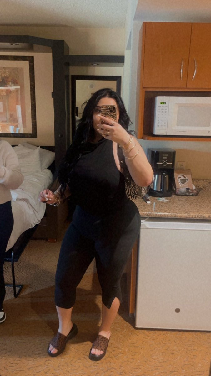 slizzyy8's tweet photo. ✅Girls trip
✅Vegas
✅Bad Bunny
✅Pauly D- getting into VIP
Thank you Vegas🤪💋 https://t.co/eO6cdkl7Ro