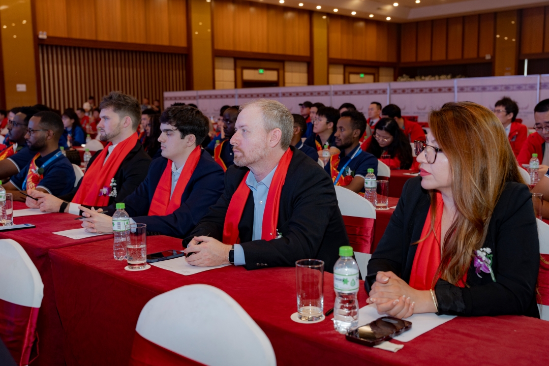 vsun_solar's tweet image. On February 7, 2026, VSUN SOLAR held its 2025 Annual Meeting and Dinner in Vietnam, marking a meaningful close to the year. 
Thank you for being part of this journey, and we wish everyone continued growth and success ahead! ❤️ 

#VSUNSOLAR #AnnualMeeting #SolarPower #NewChapter