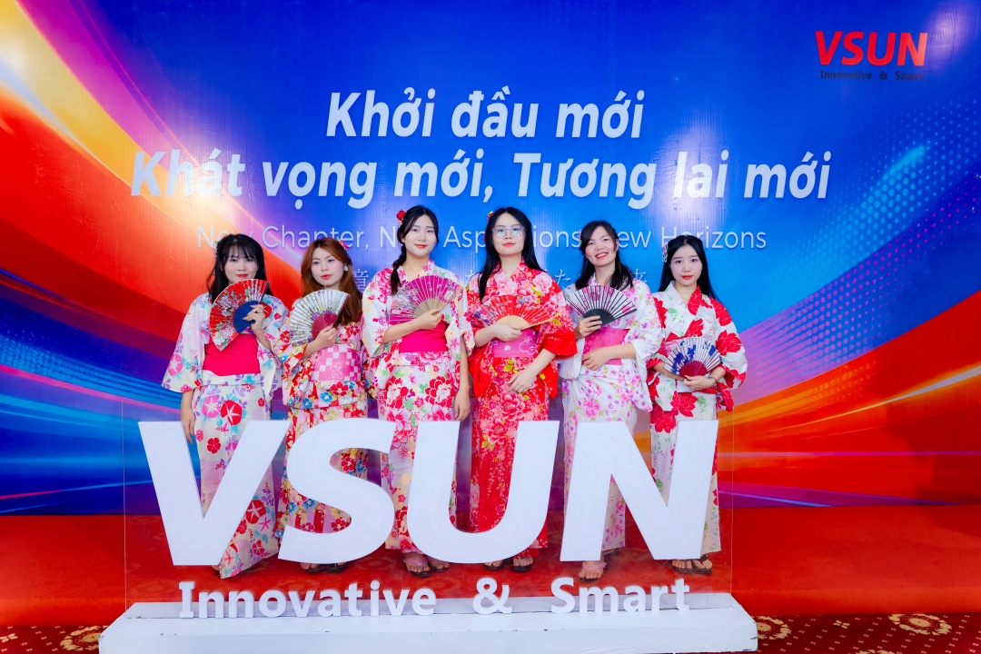 vsun_solar's tweet image. On February 7, 2026, VSUN SOLAR held its 2025 Annual Meeting and Dinner in Vietnam, marking a meaningful close to the year. 
Thank you for being part of this journey, and we wish everyone continued growth and success ahead! ❤️ 

#VSUNSOLAR #AnnualMeeting #SolarPower #NewChapter