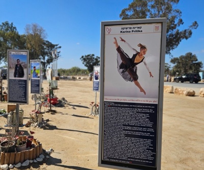 Mik_diCarlo's tweet image. Amici,in questi giorni di Olimpiadi,un pensiero per Karina Pritika,ex ginnasta della nazionale di Israele,assassinata da Hamas&amp;amp;co il 7 ottobre,mentre pregava di essere risparmiata.Nessun fischio idiota e vigliacco potrà mai cancellare la verità.
💔🙏🏻🌹🇮🇱
#Olimpiadilnvernali2026