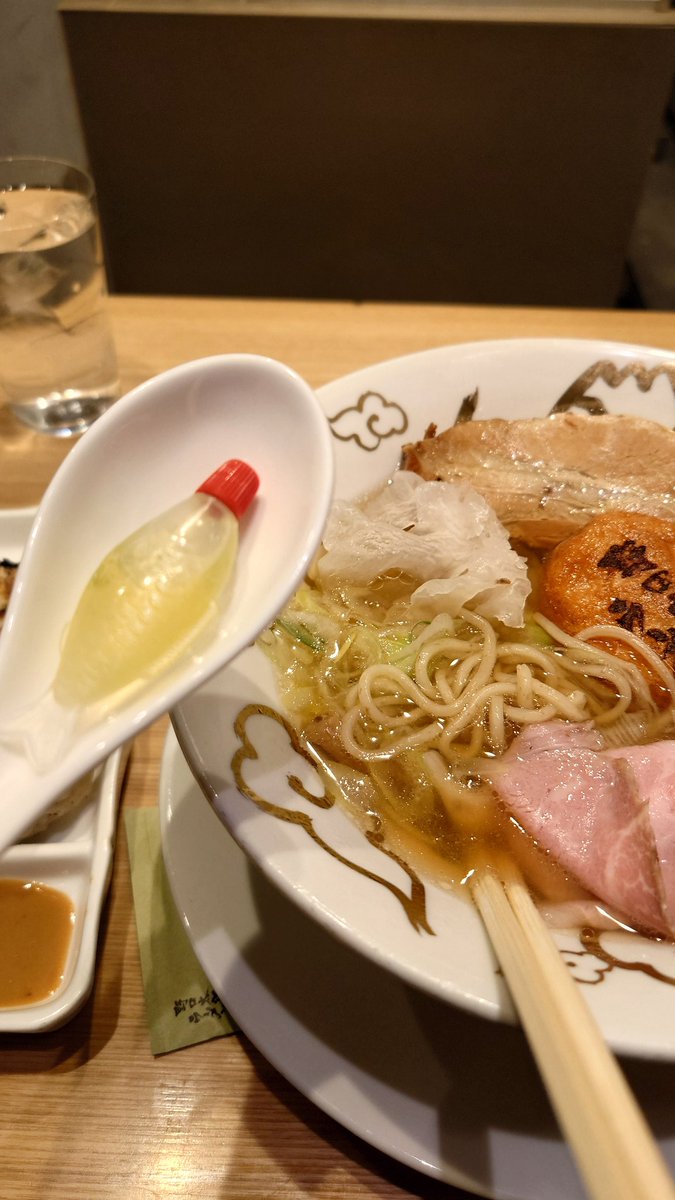 totochan tweet media