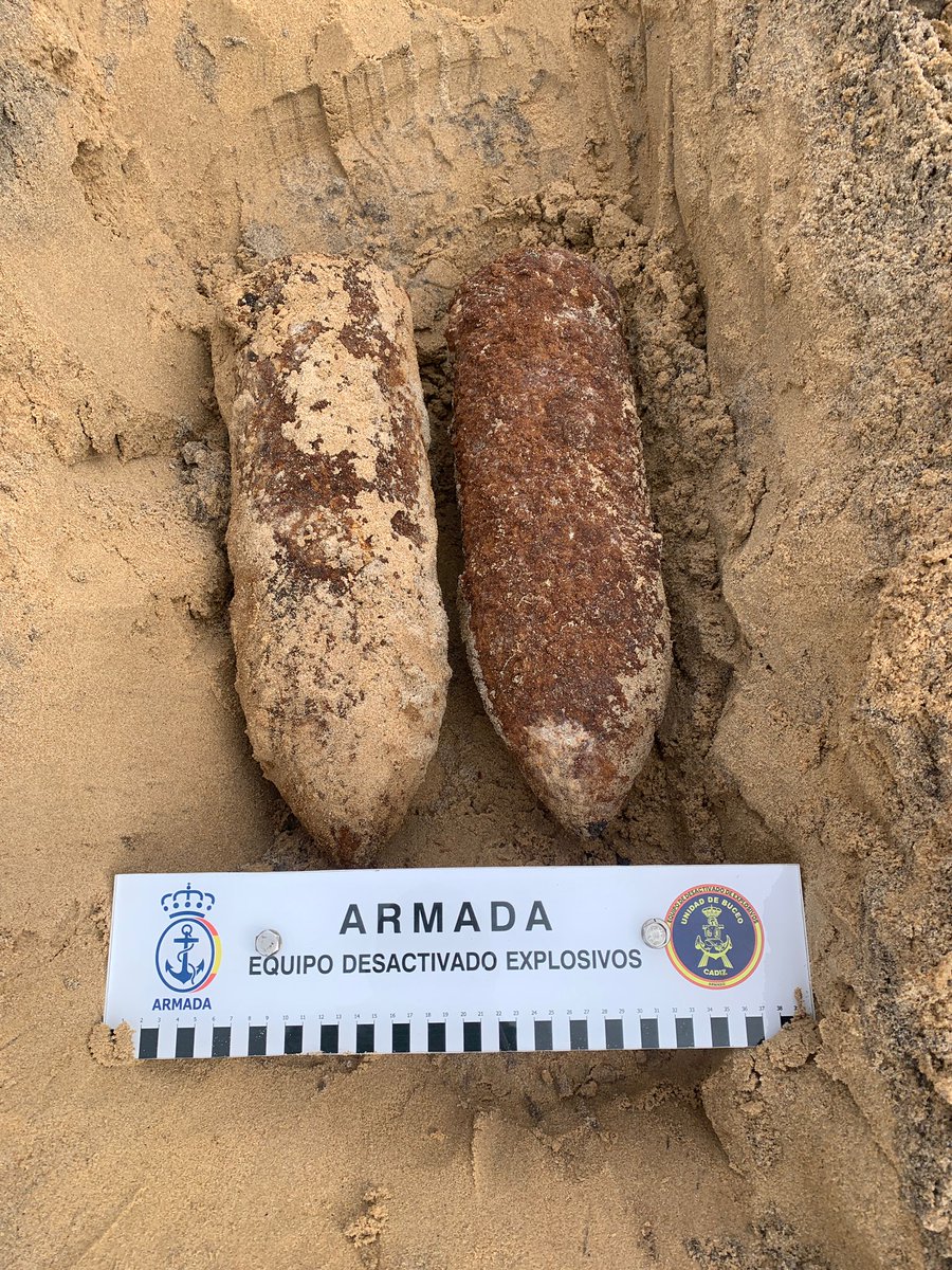 Armada_esp's tweet image. ⚓🇪🇸El Equipo de Desactivado de Explosivos de la UNBUDIZ neutraliza dos proyectiles localizados en la playa de Camposoto #SanFernando.

👉Actuaciones de este tipo son competencia de la Armada, en el ámbito submarino y litoral.

#SomosLaArmada #DefendemosEspañaEnYDesdeLaMar