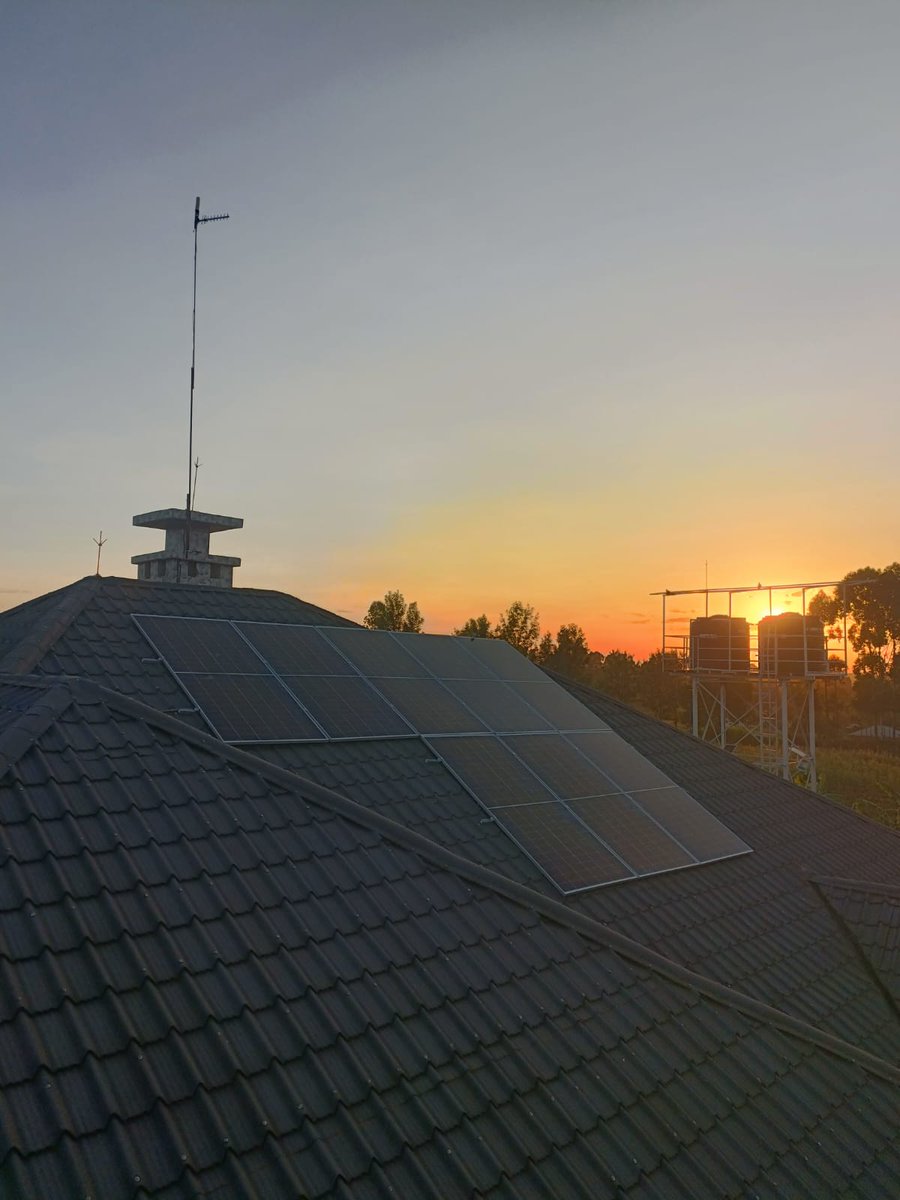 EnergyGrat6369's tweet photo. Reliable solar power that saves costs and secures the future ☀️⚡
We design and install solar systems for homes, schools &amp; businesses.

📍 Ruiru, Spur Mall – 3rd Floor, Room T18

#SolarEnergy #CleanEnergy #GoSolar #RenewablePower #GratiaEnergy #Kenya https://t.co/Hl4ZJU9JdE