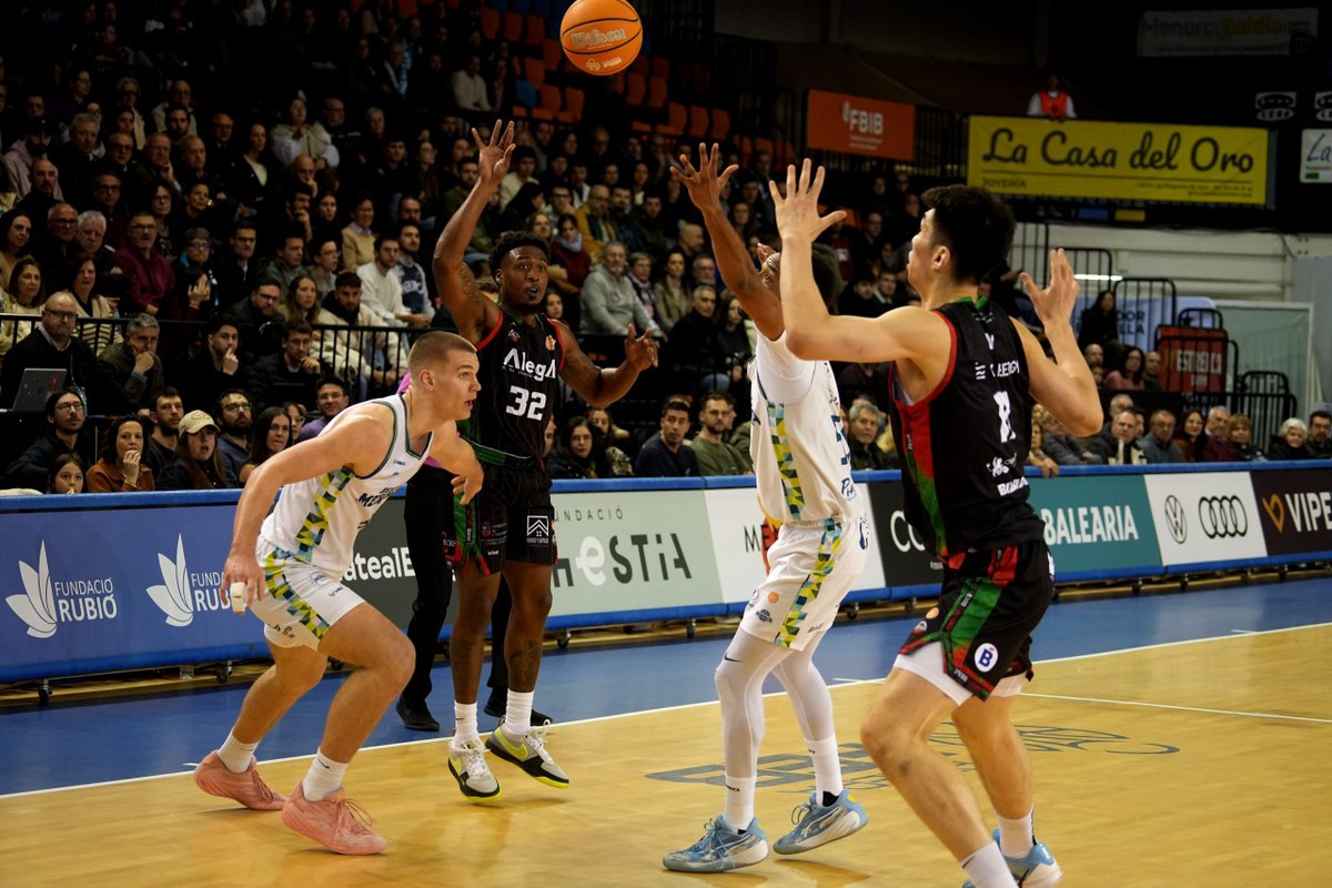 🏀 ️ BALONCESTO

➡️ Grupo Alega Cantabria se queda a las puertas de la remontada

ℹ️  Noticia completa en revistapeloteros.com

🔗 revistapeloteros.com/texto-diario/m…