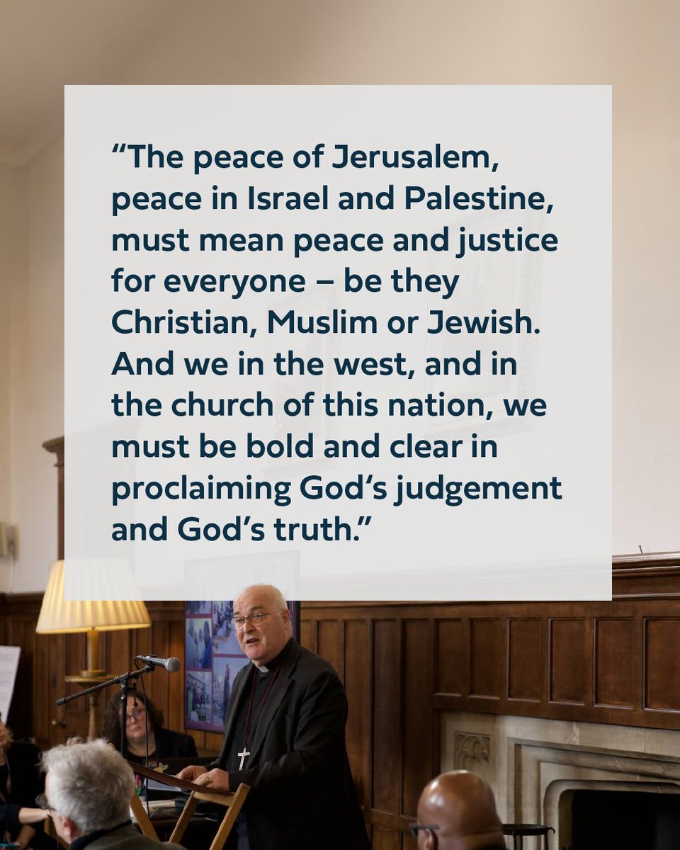 Difference tweet media