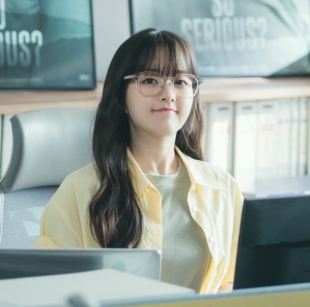 Bom dia, gente linda. 
Desejo uma semana abençoada. ♡