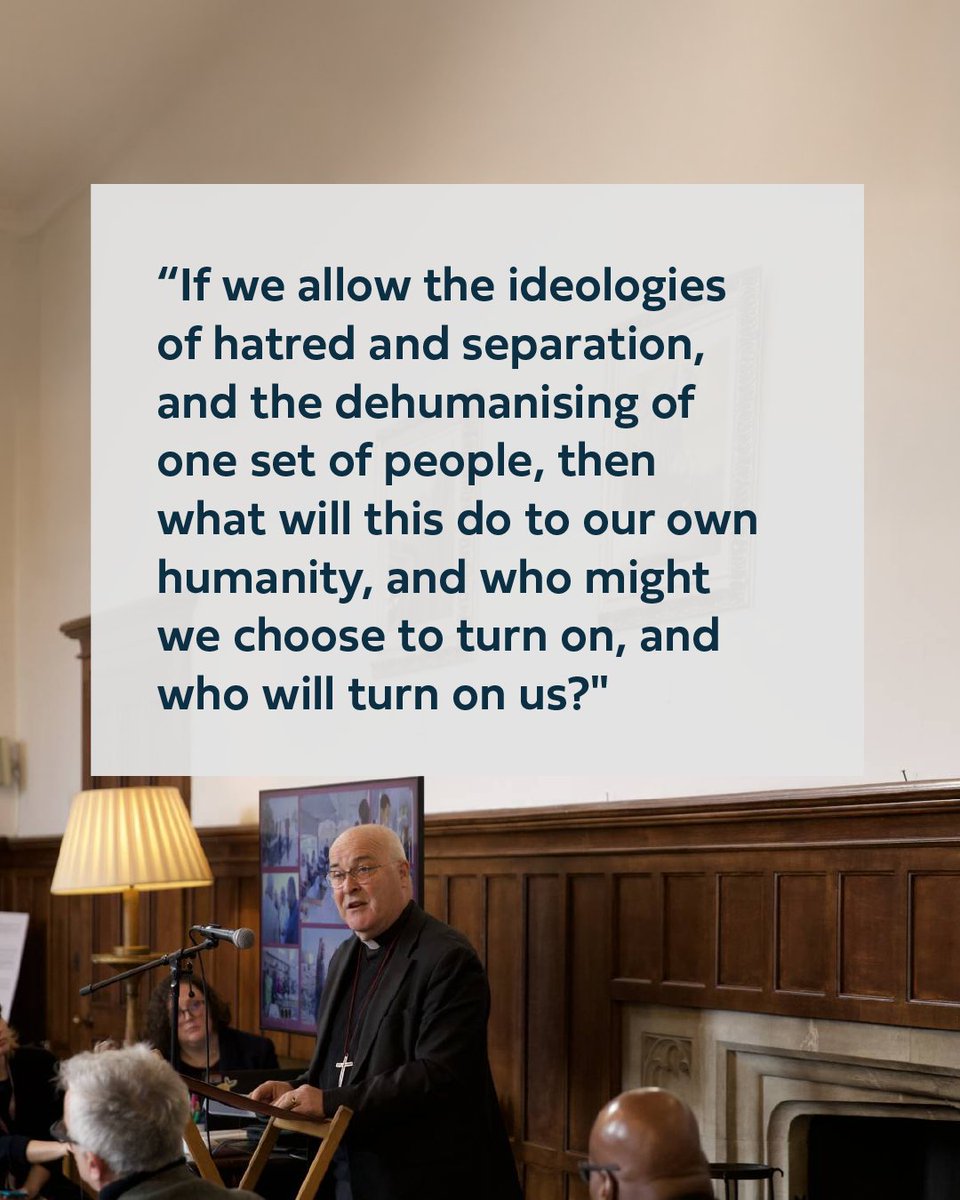 Difference tweet media