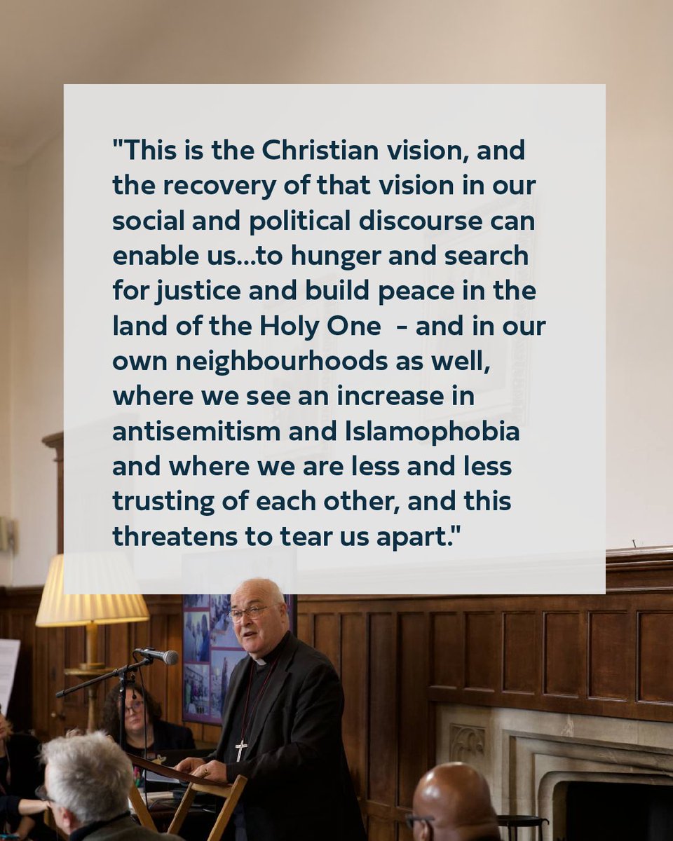 Difference tweet media