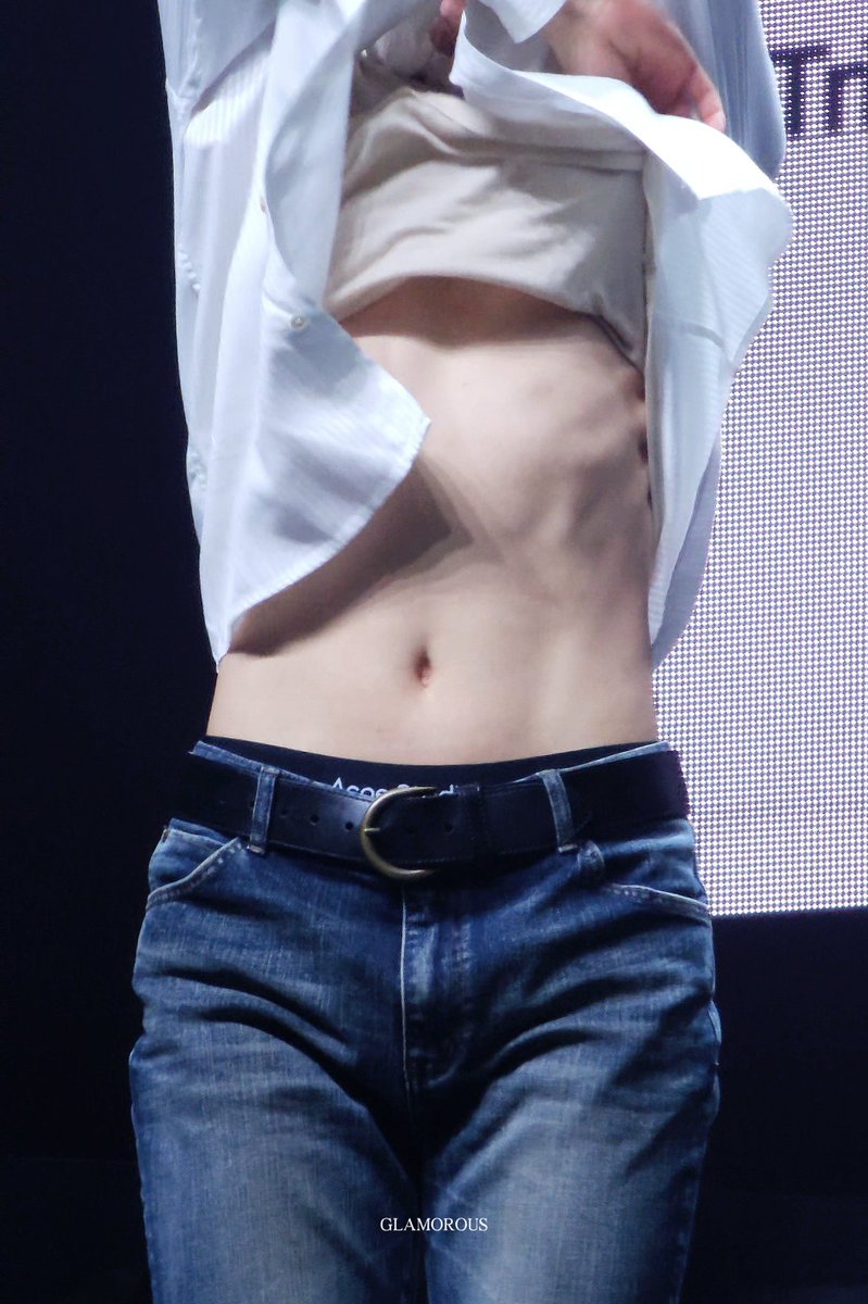 GLAMOROUS tweet media